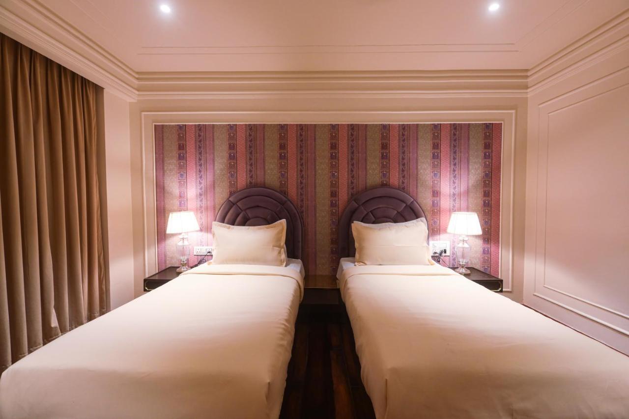 The Saga Hotel Green Park New Delhi Exterior photo